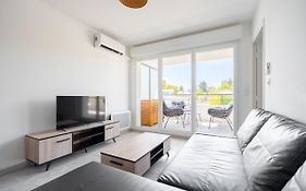T2 Entre la plage et le Vélodrome-Terrasse / Parking